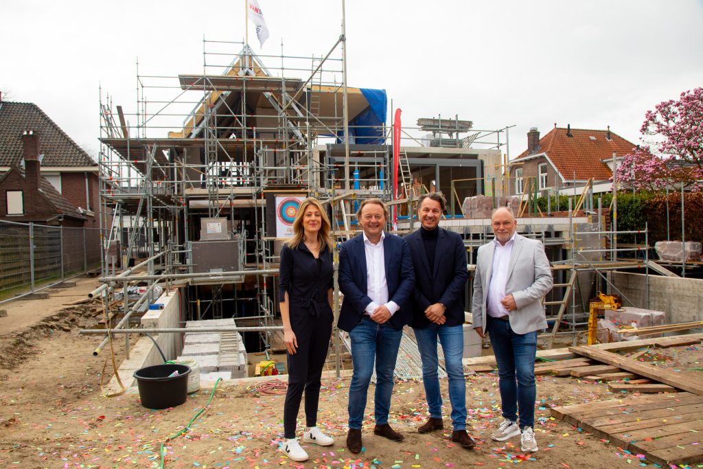 Milou Akkerman, Hans-Bart Olijhoek, Bas Oomen, Kees van Kuik